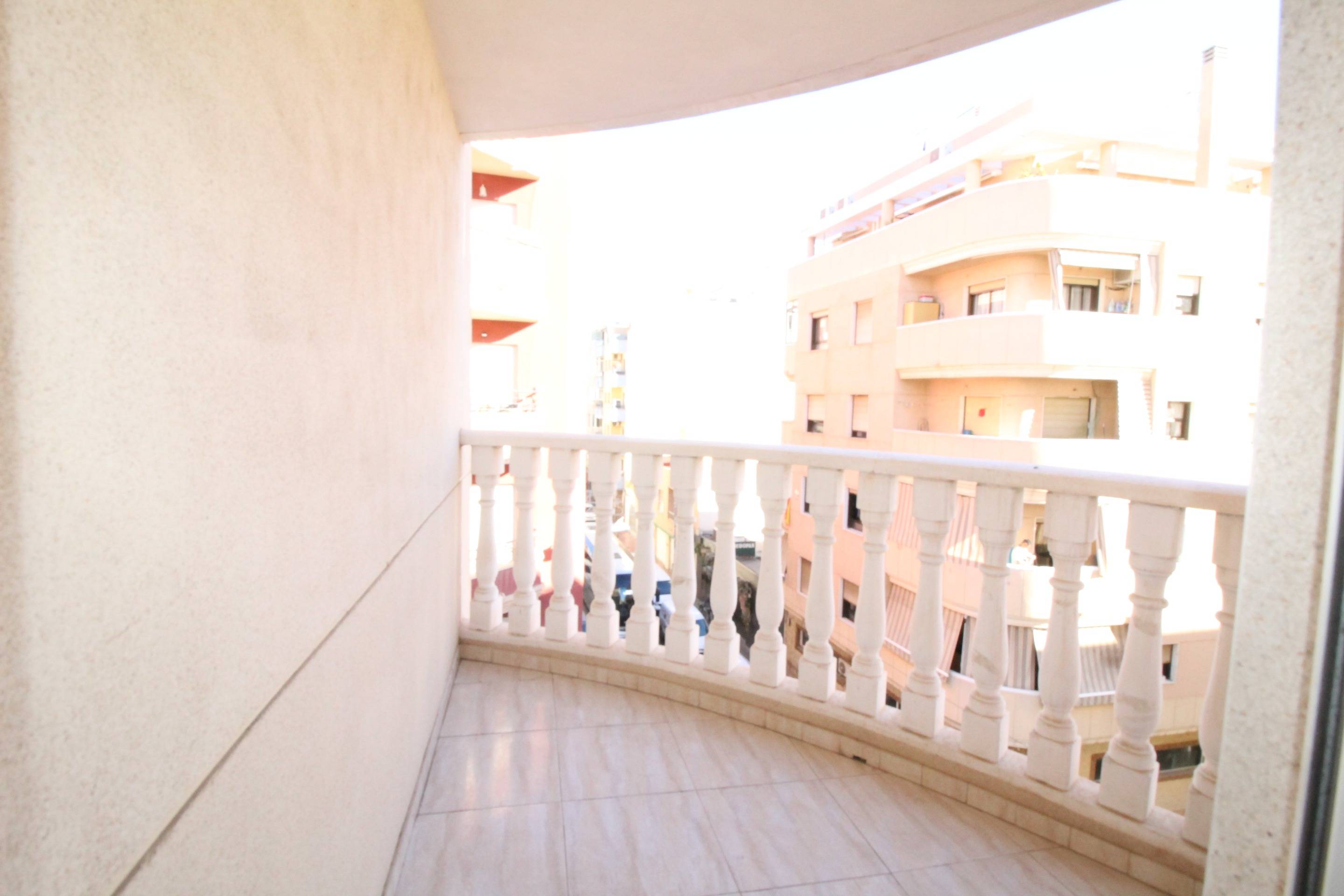 Terrace in apartment for sale in Torrevieja