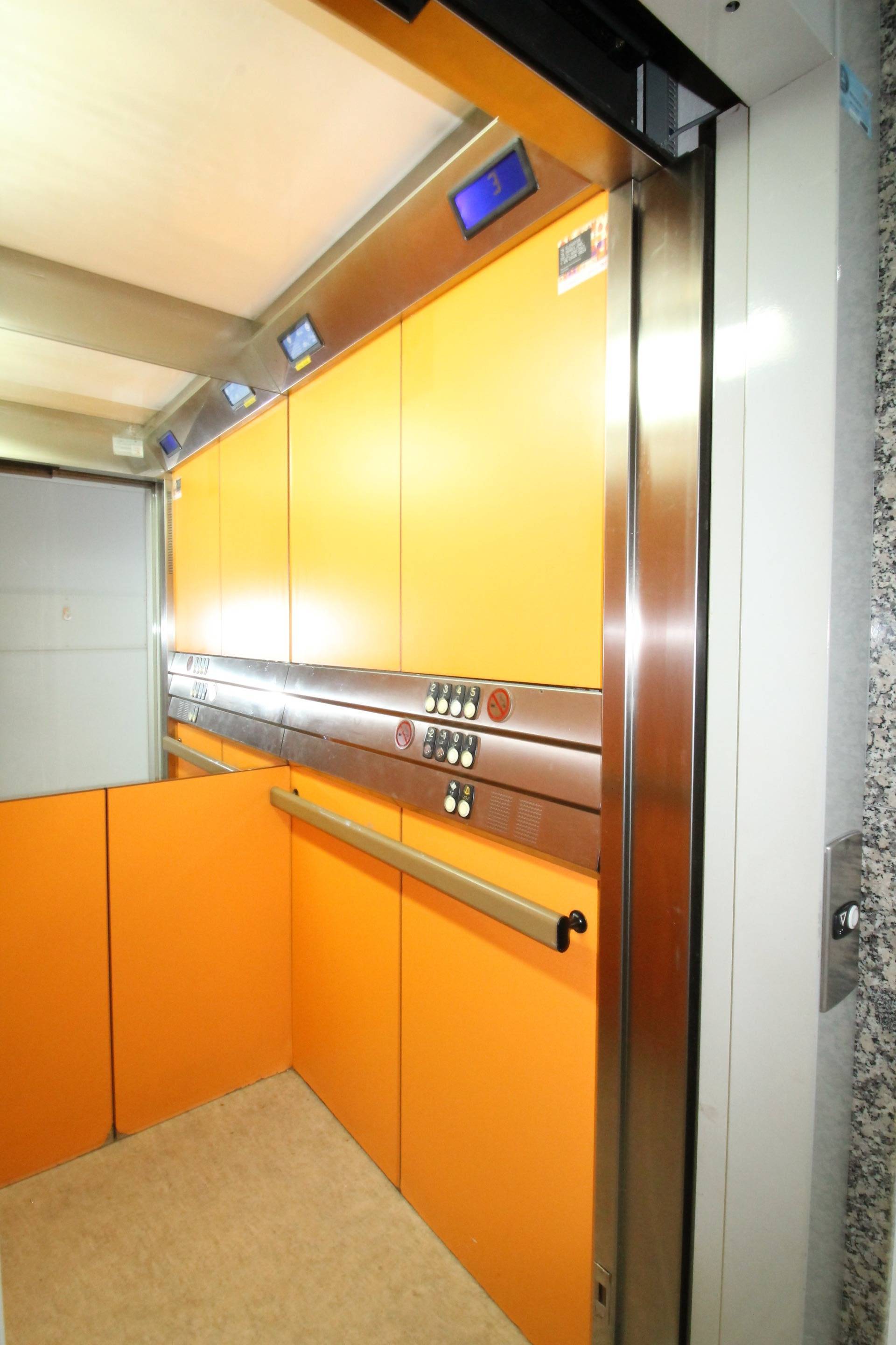 Terrace in apartment for sale in Torrevieja