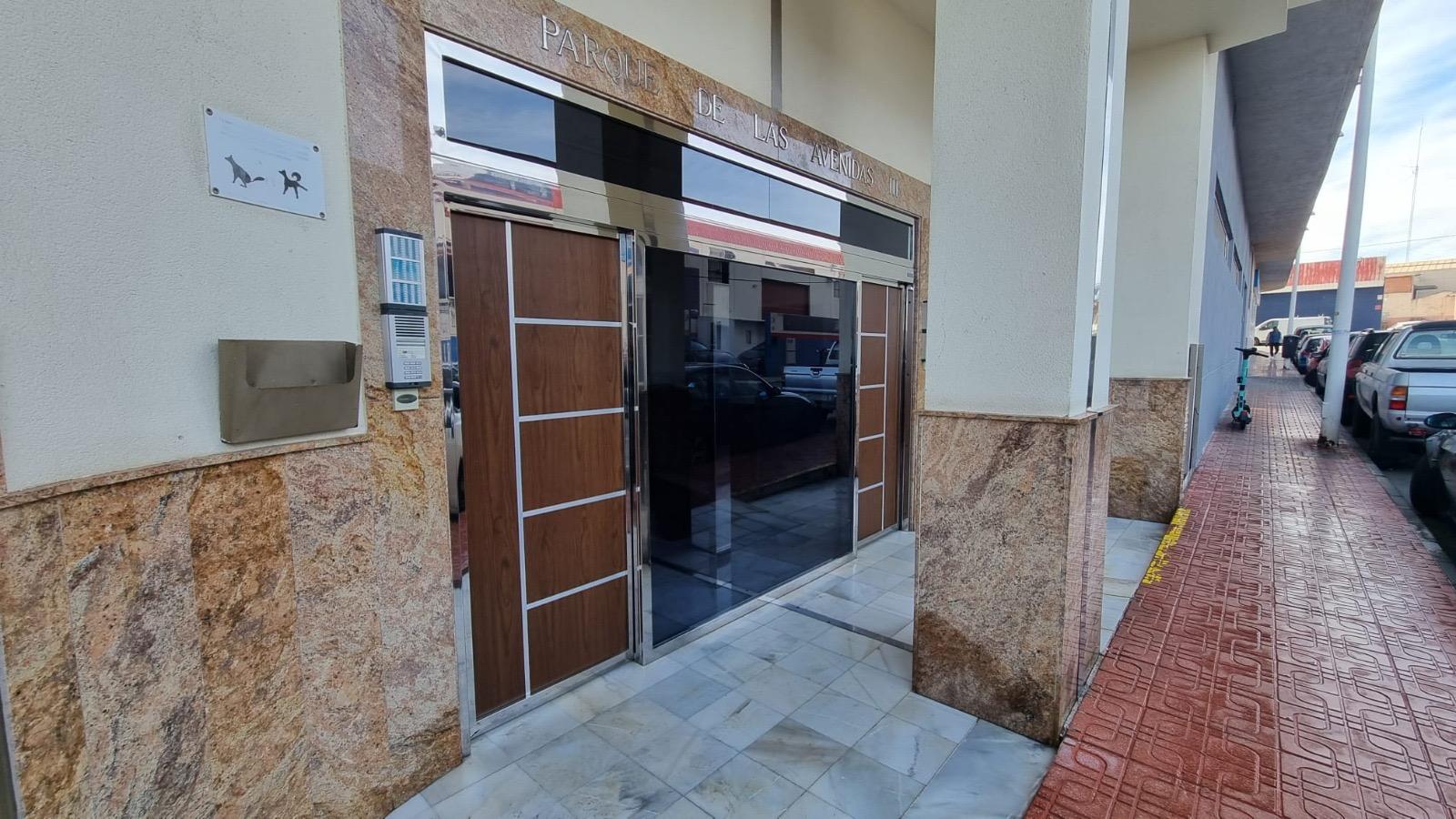 Pool area in penthouse for sale in Torrevieja
