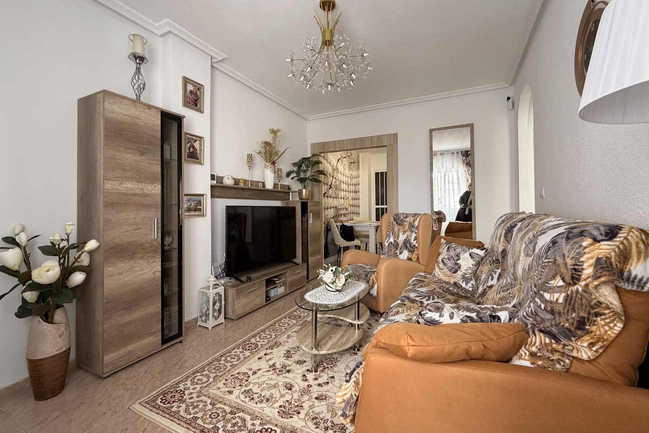 Terrace in apartment for sale in Torrevieja