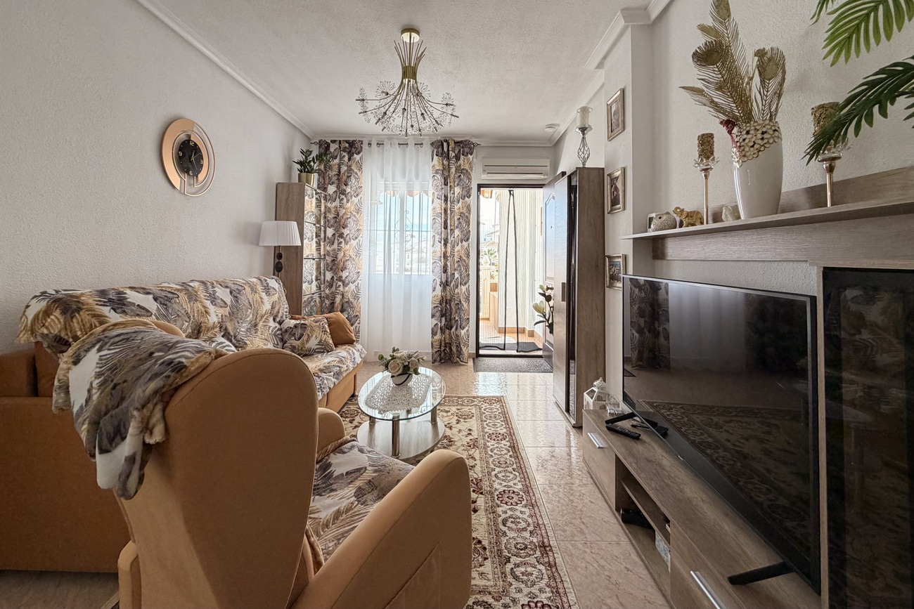 Pool area in apartment for sale in Torrevieja