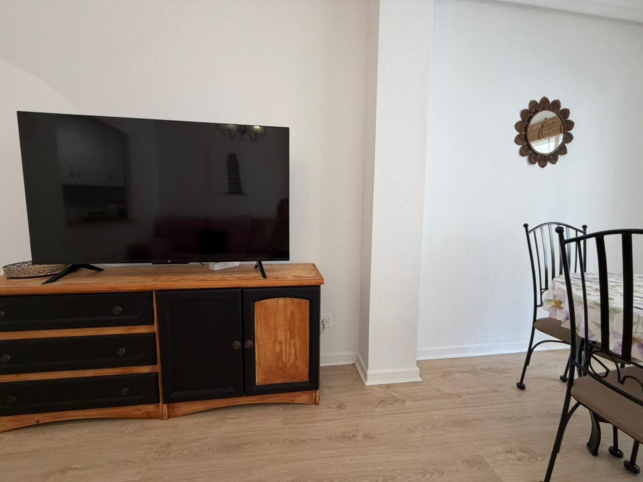 Refurbished 2-bedroom flat 50 metres from PLAYA DEL CURA beach in Torrevieja Just 50 metres from Pla