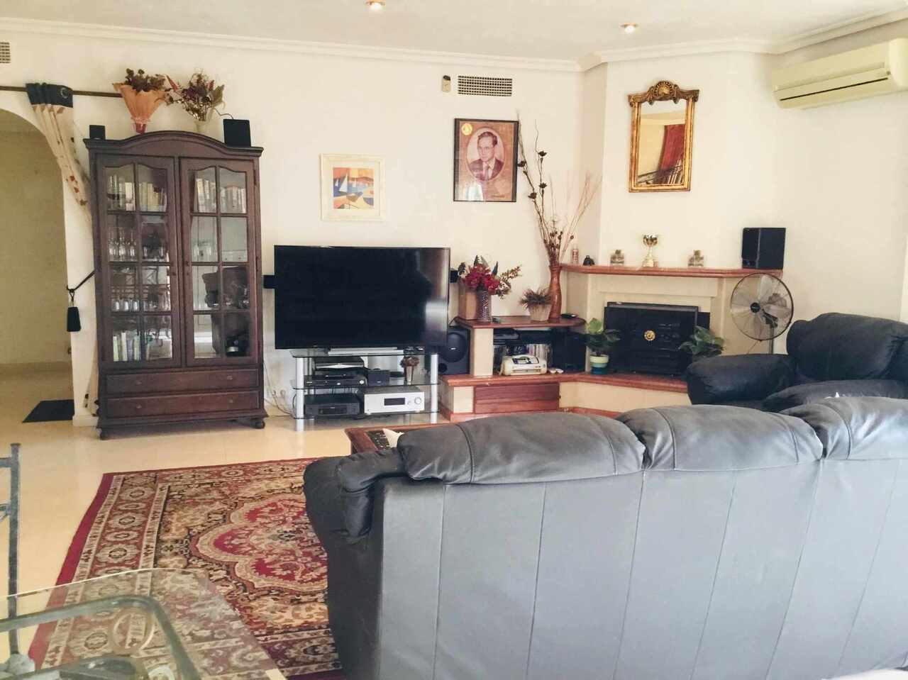 Kitchen in villa for sale in La Murada