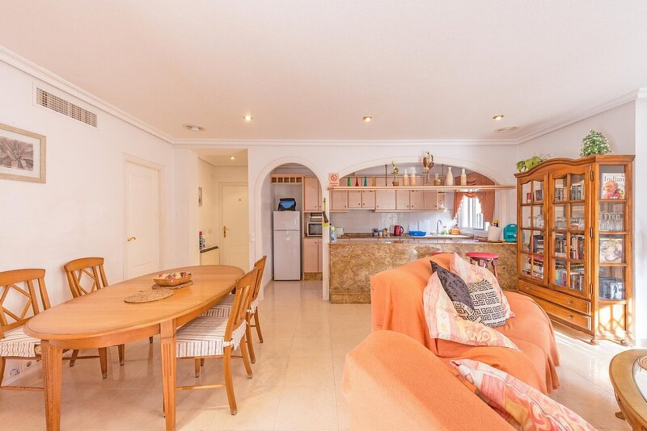 Dining area in villa for sale in La Murada