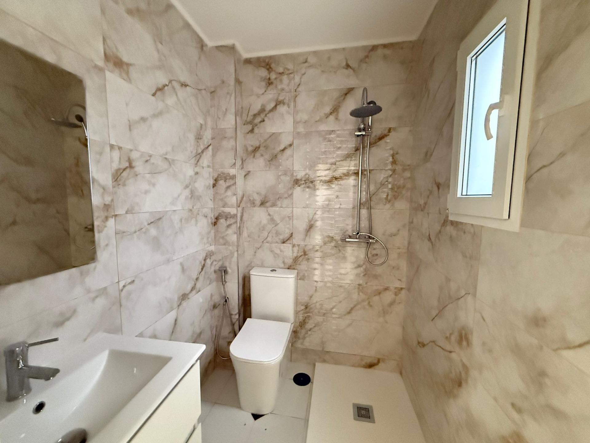 Master bedroom in apartment for sale in Torrevieja