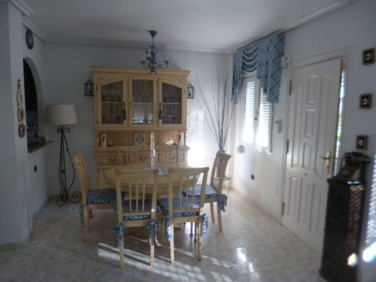Master bedroom in villa for sale in Playa Flamenca