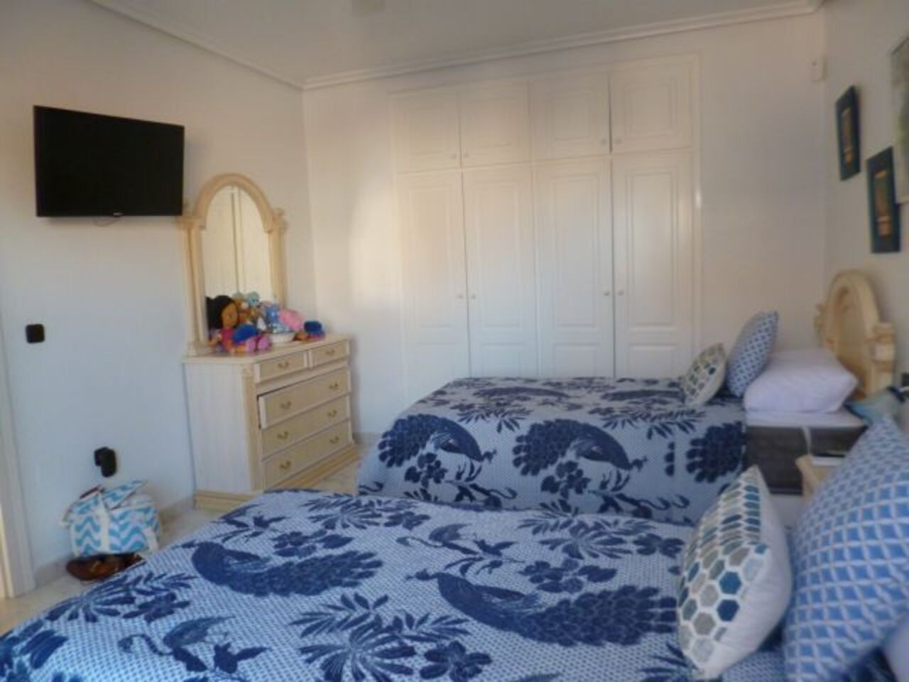 Bedroom in villa for sale in Playa Flamenca