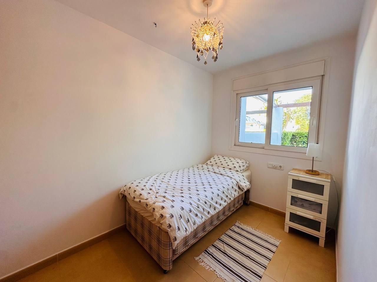 Bedroom in apartment for sale in Alhama De Murcia
