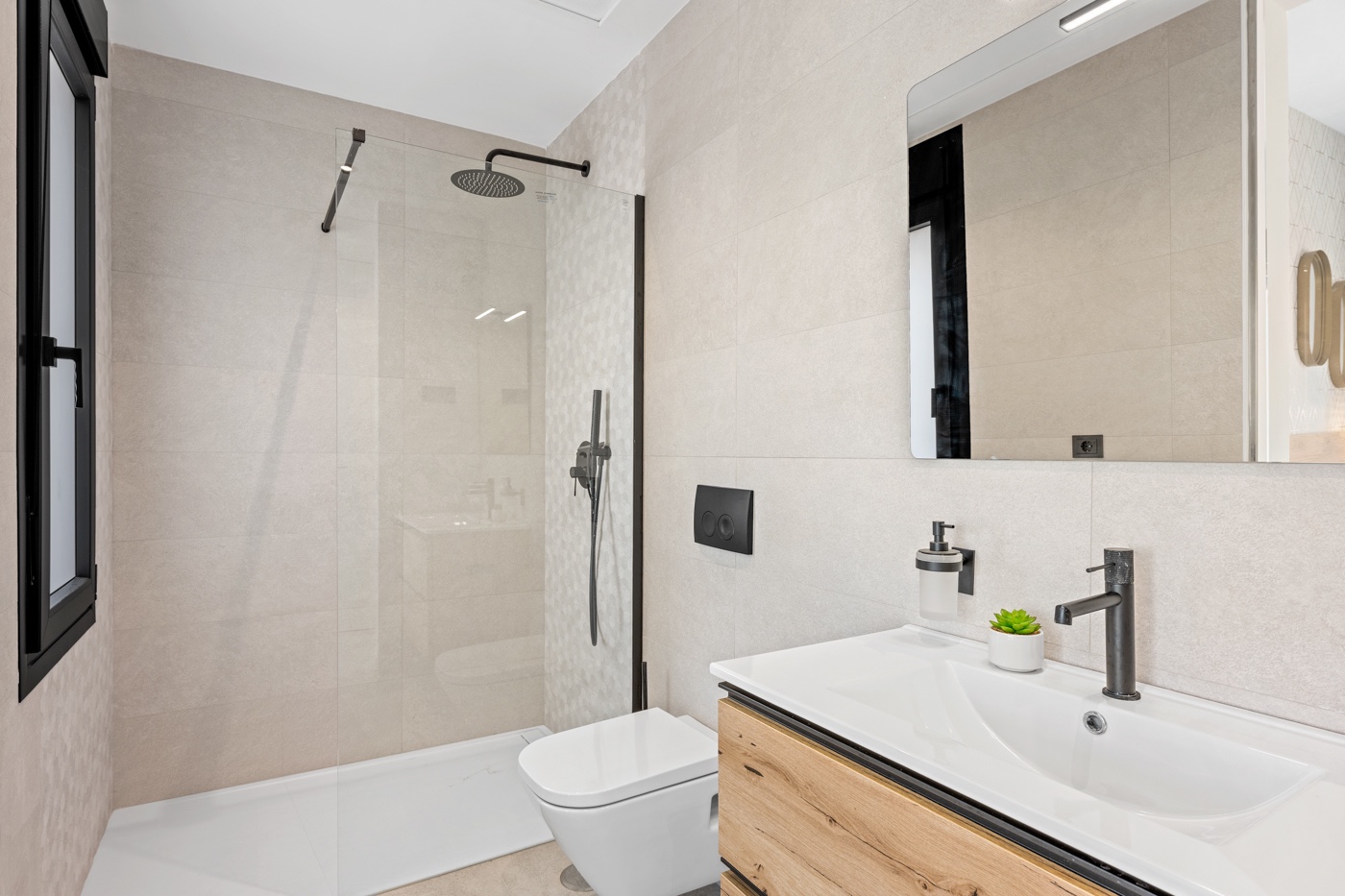 Kitchen in villa for sale in Orihuela Costa