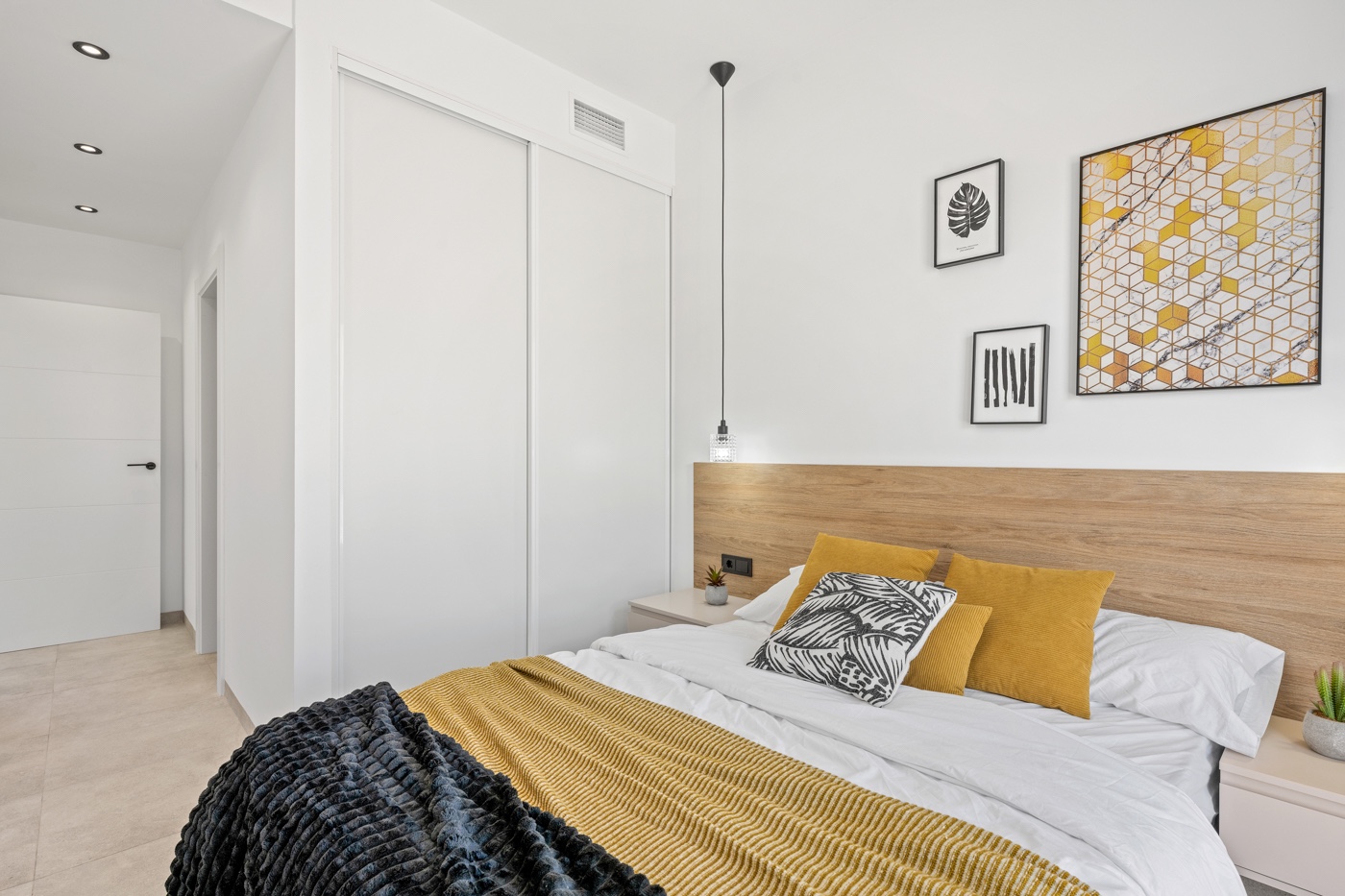 Bathroom in villa for sale in Orihuela Costa