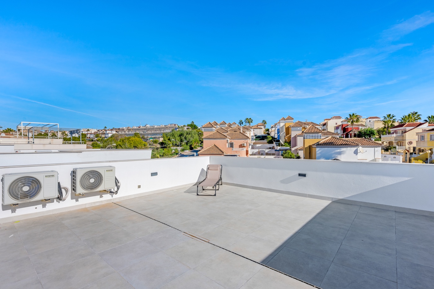 Garden in villa for sale in Orihuela Costa