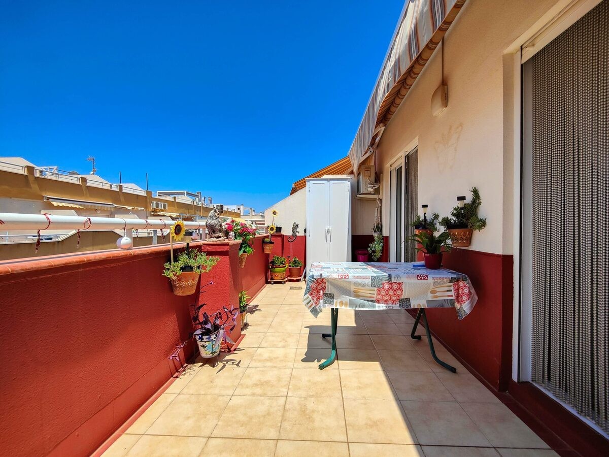 Terrace in penthouse for sale in Torrevieja