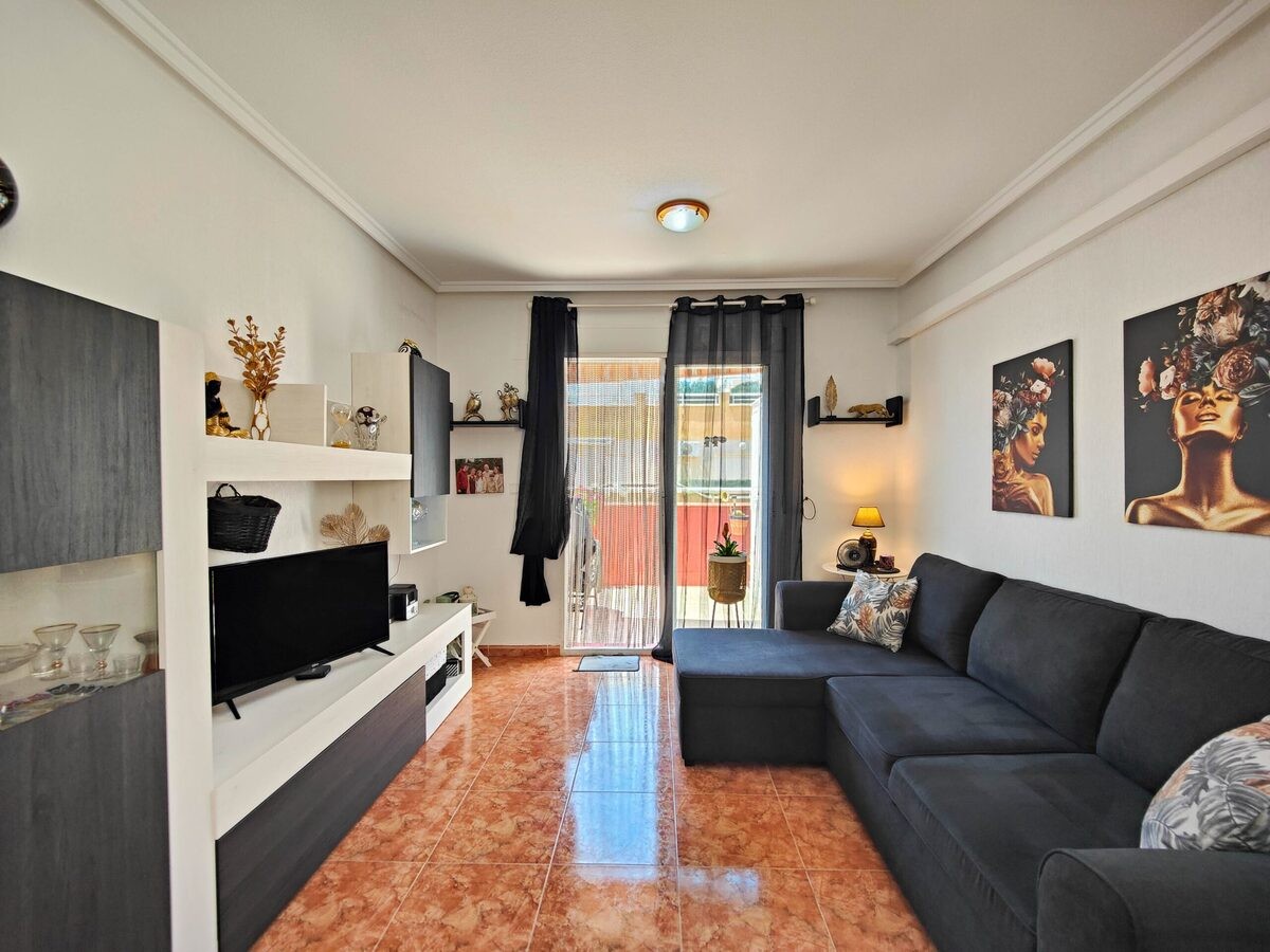 Dining area in penthouse for sale in Torrevieja