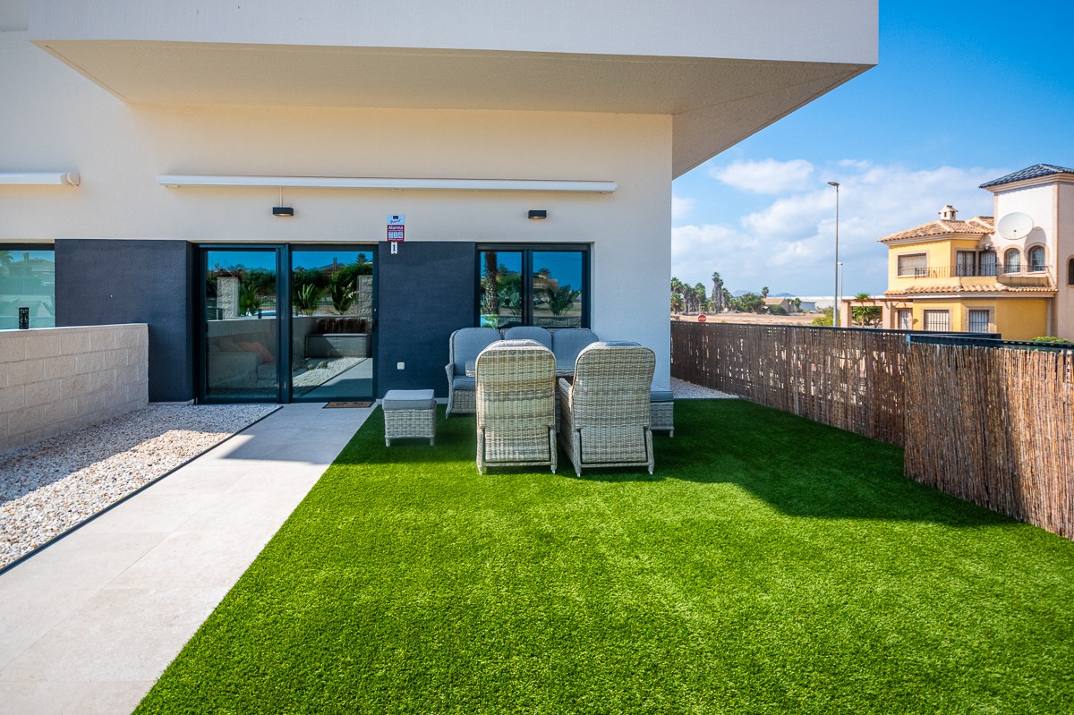 Pool area in apartment for sale in Algorfa