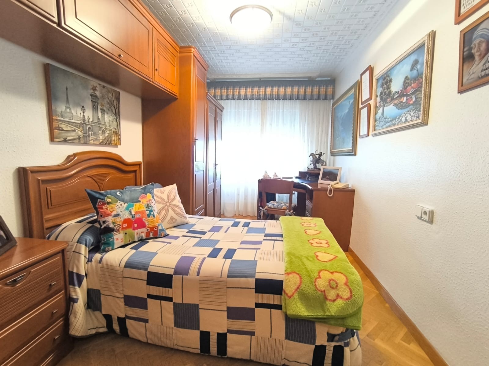 Dining area in villa for sale in Sax
