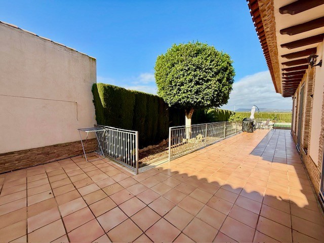 Master bedroom in villa for sale in Avileses