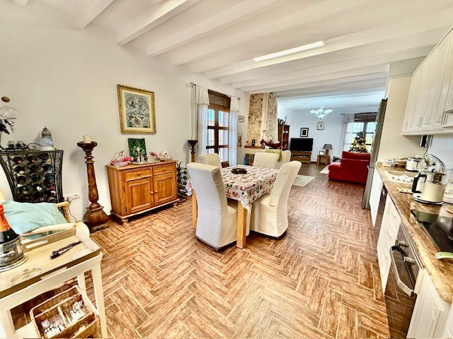 Living room in villa for sale in Avileses