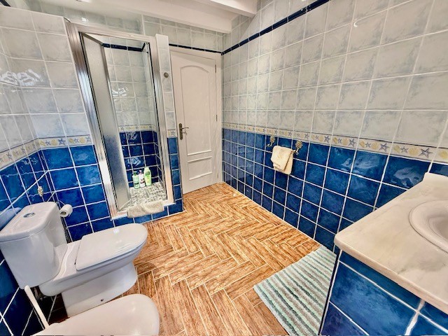 Terrace in villa for sale in Avileses