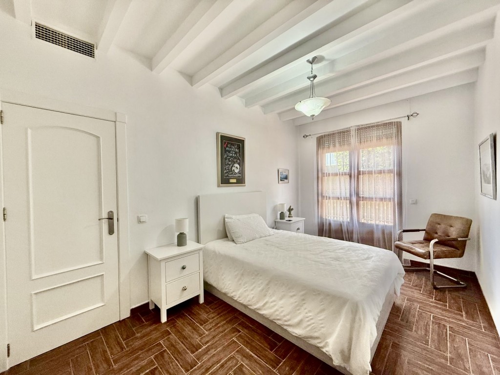 Pool area in villa for sale in Avileses