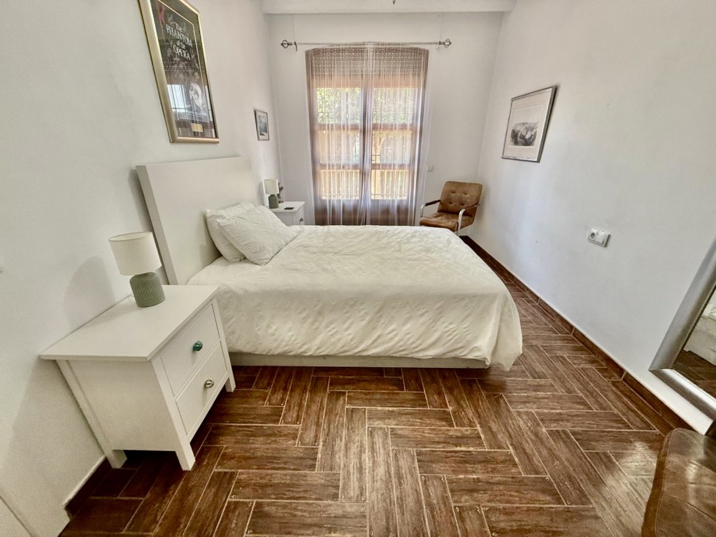 Dining area in villa for sale in Avileses