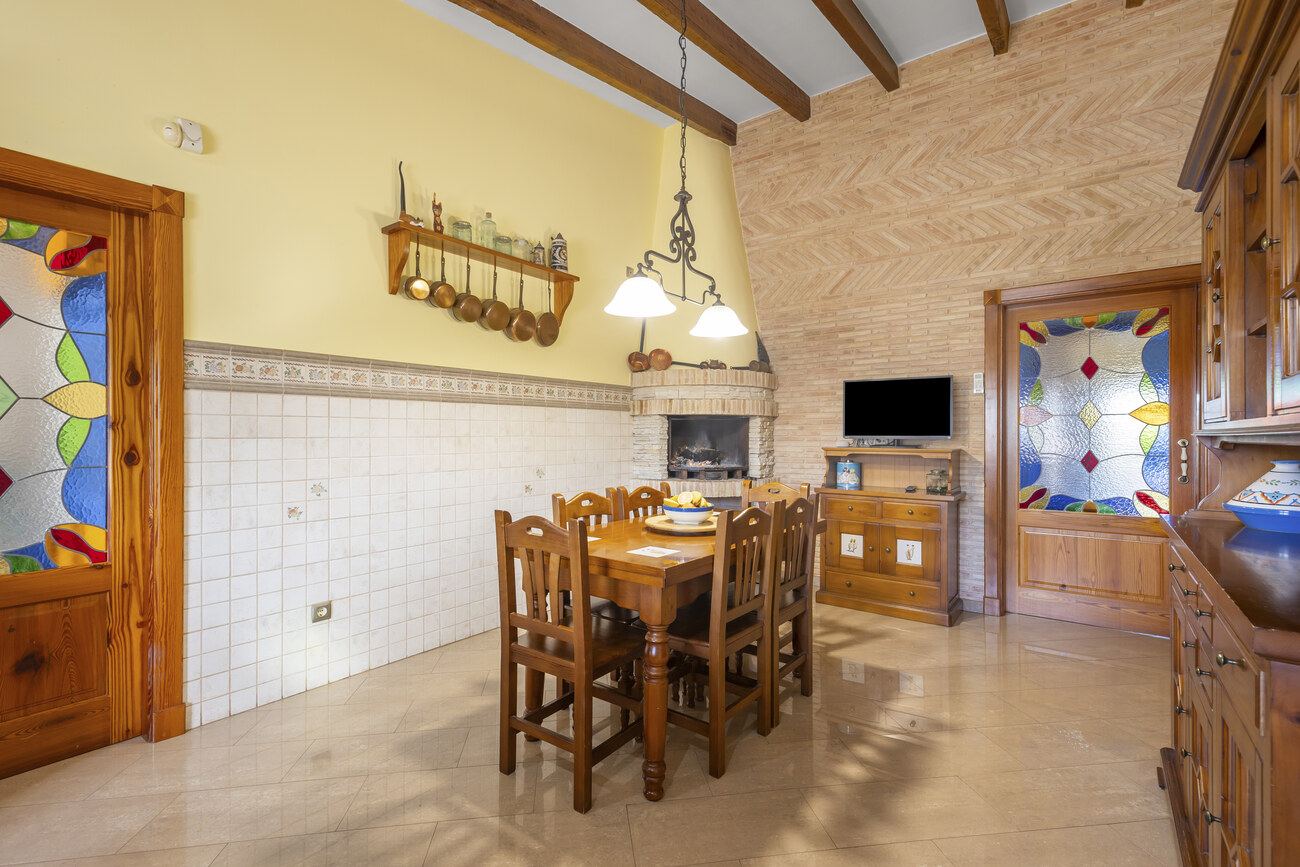 Dining area in villa for sale in Torrevieja