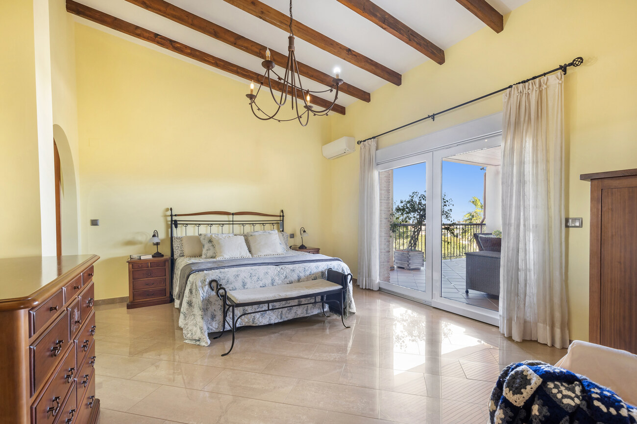 Living room in villa for sale in Torrevieja