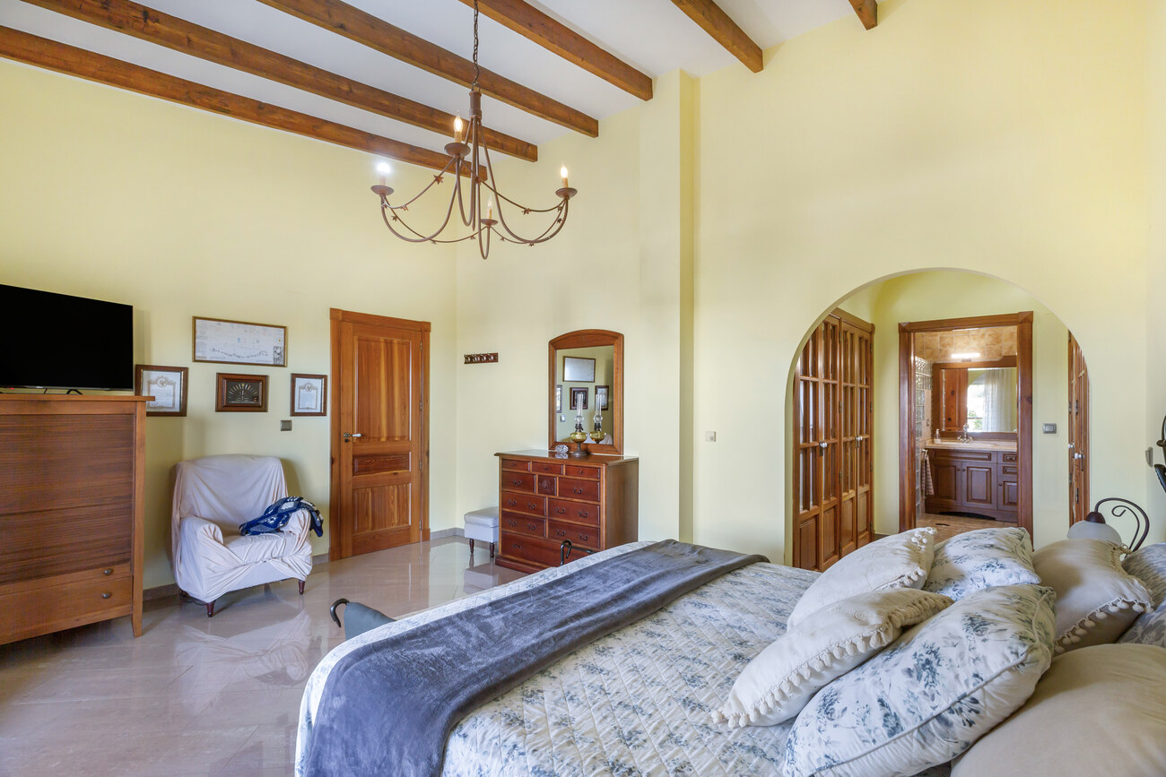 Kitchen in villa for sale in Torrevieja
