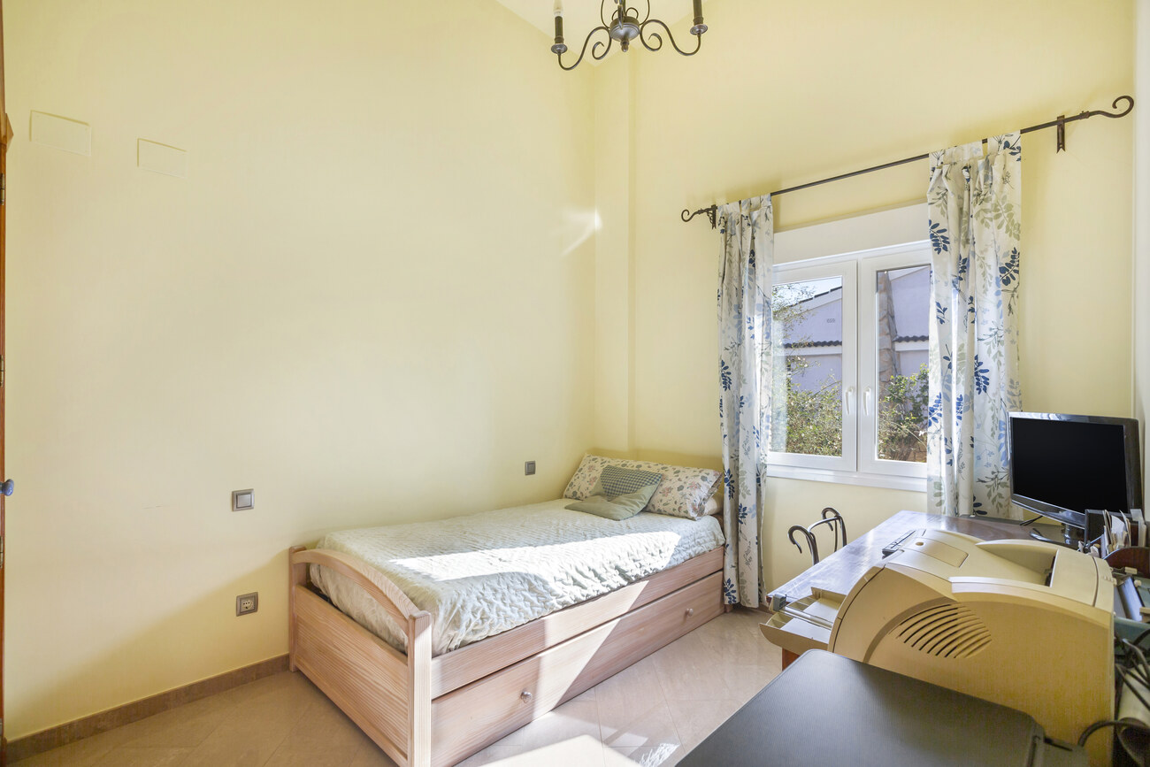 Dining area in villa for sale in Torrevieja