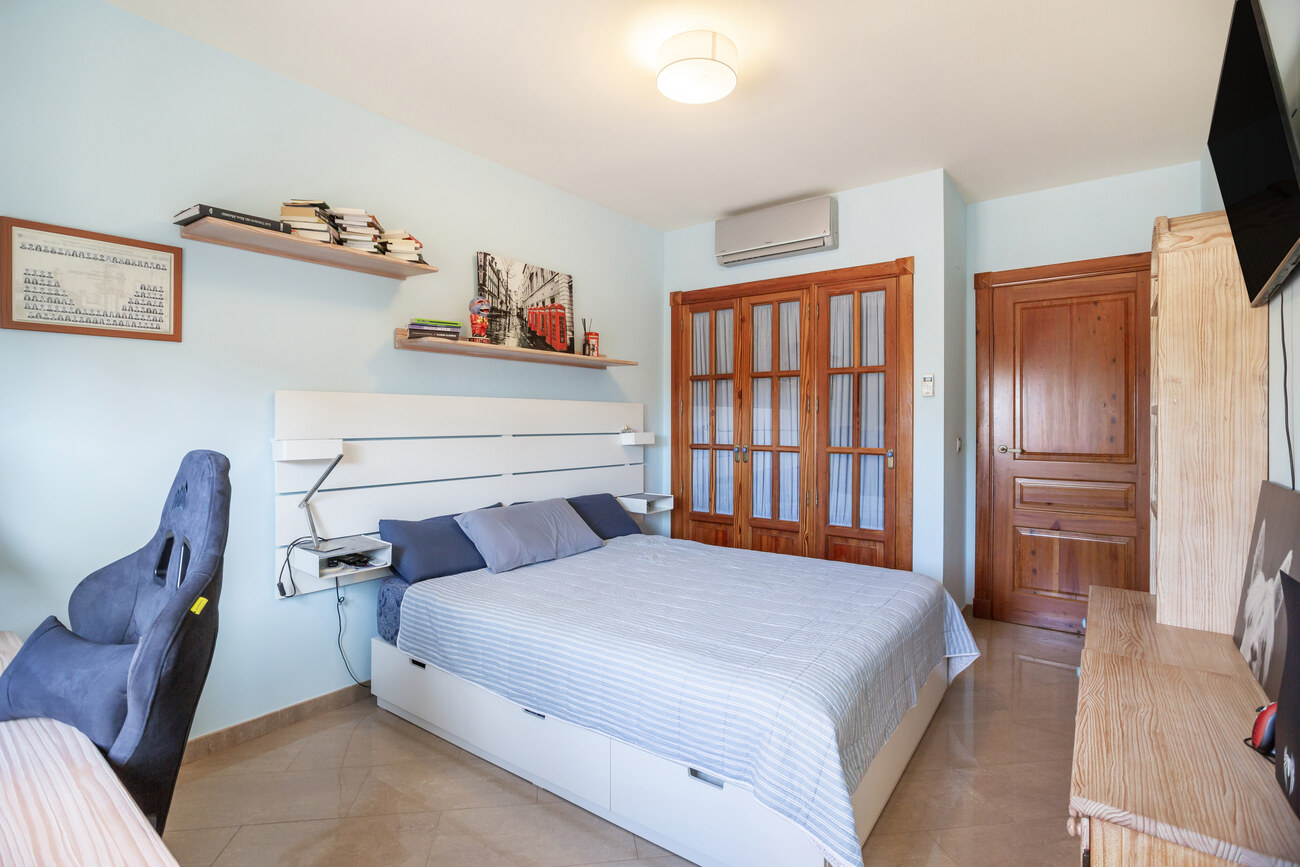 Dining area in villa for sale in Torrevieja