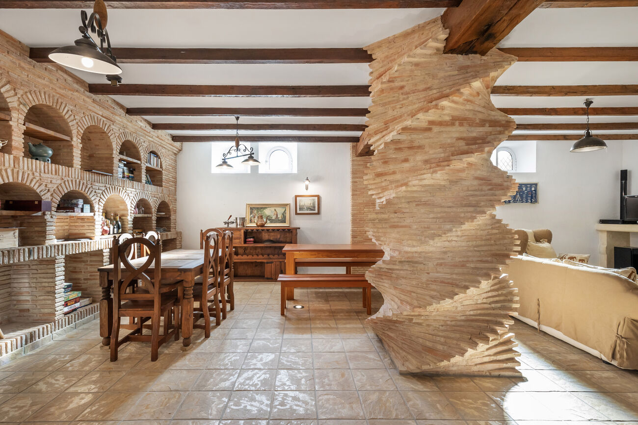 Terrace in villa for sale in Torrevieja