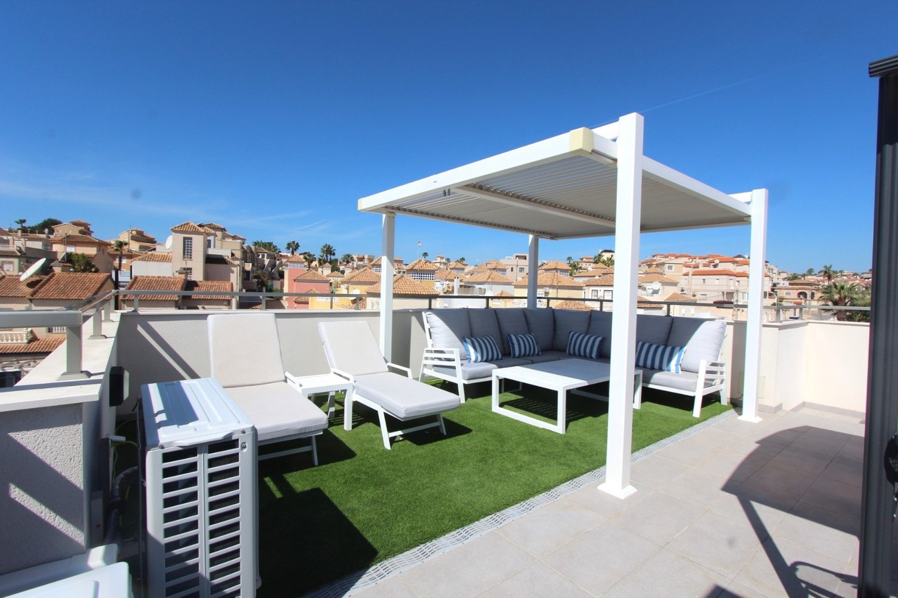 Bathroom in villa for sale in Villamartin