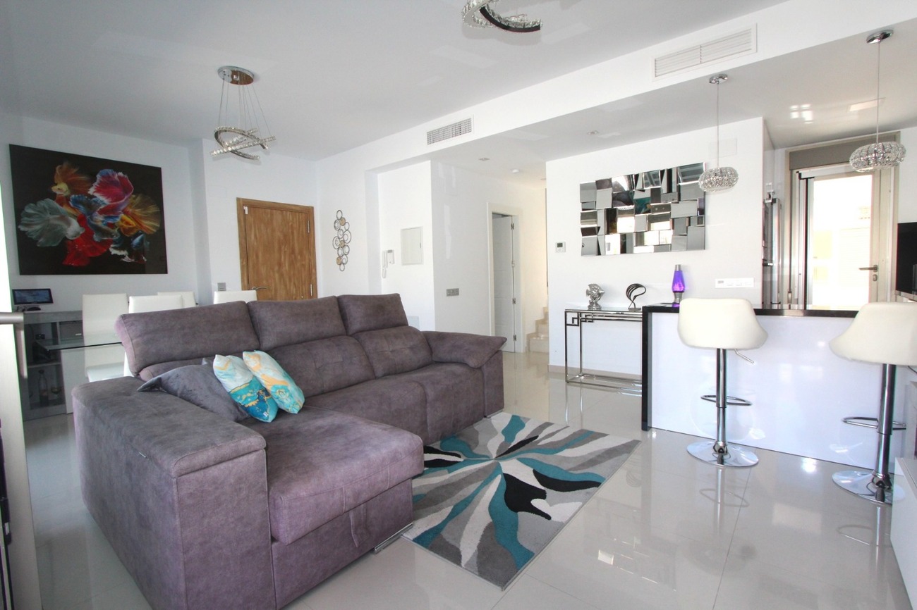 Terrace in villa for sale in Villamartin