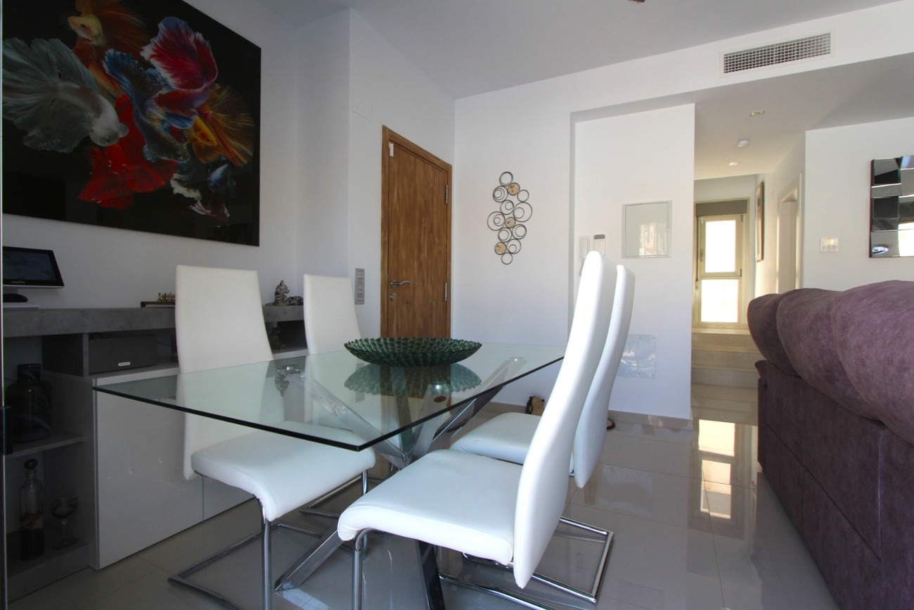 Dining area in villa for sale in Villamartin