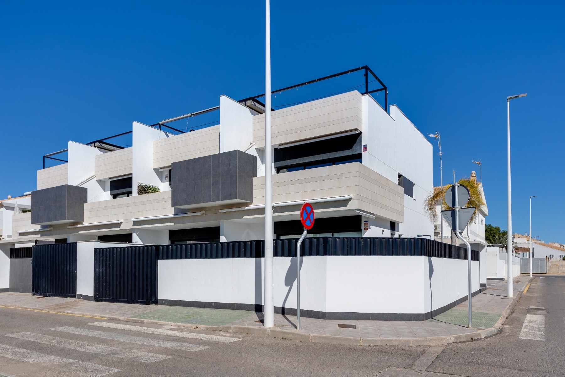 Garden in bungalow for sale in Pilar de La Horadada