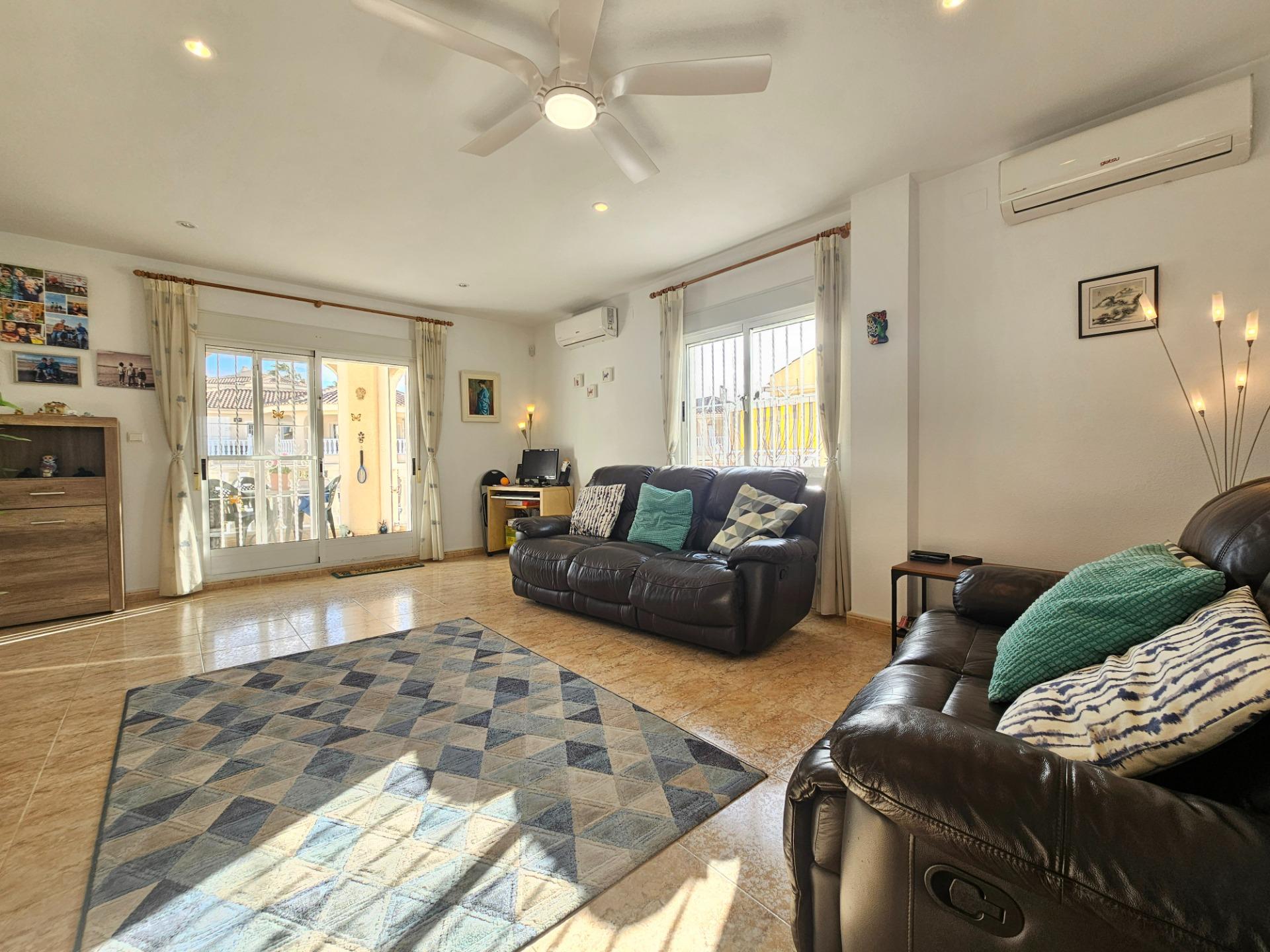 Pool area in villa for sale in Benijofar
