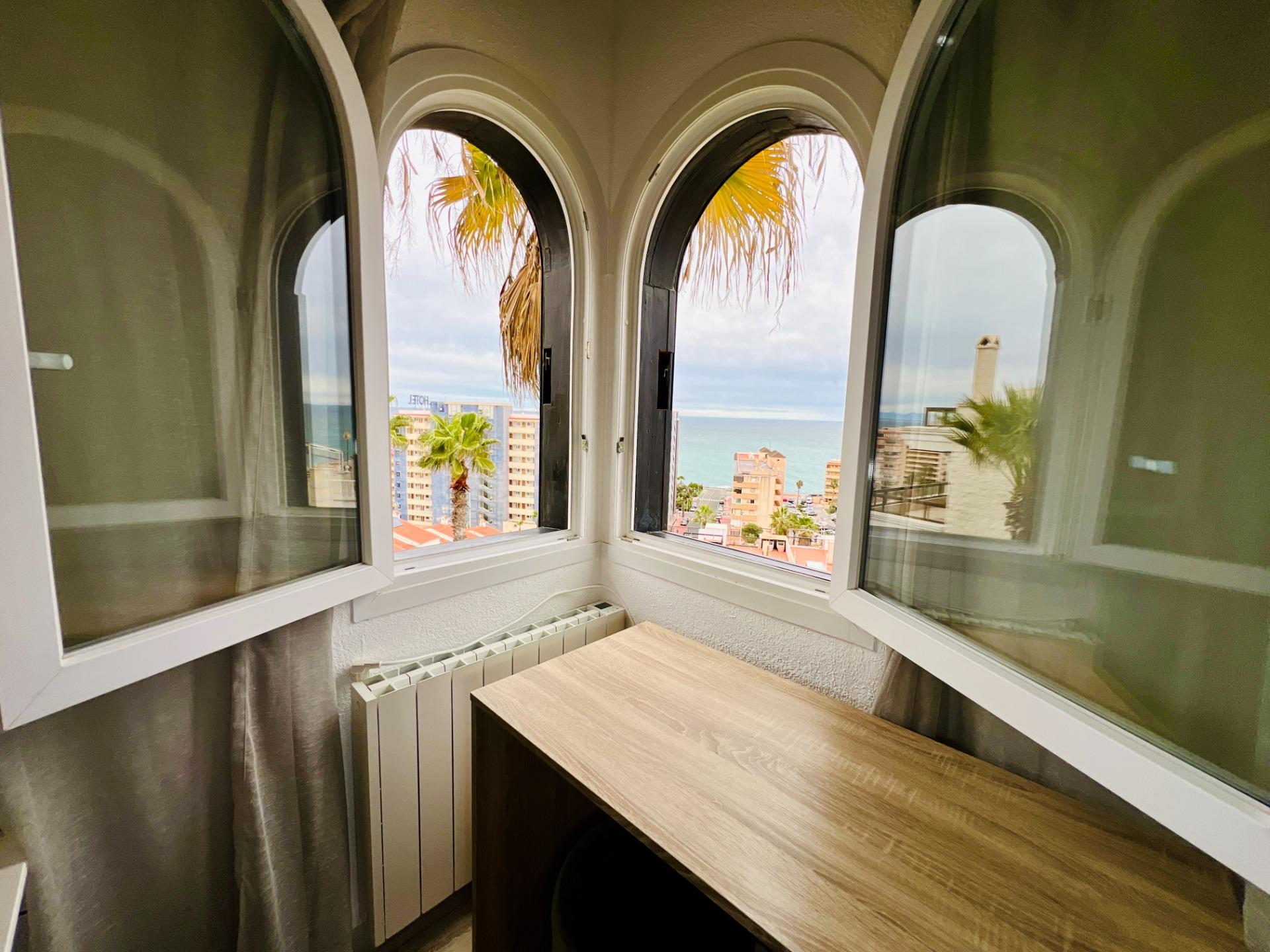 Master bedroom in apartment for sale in Torrevieja