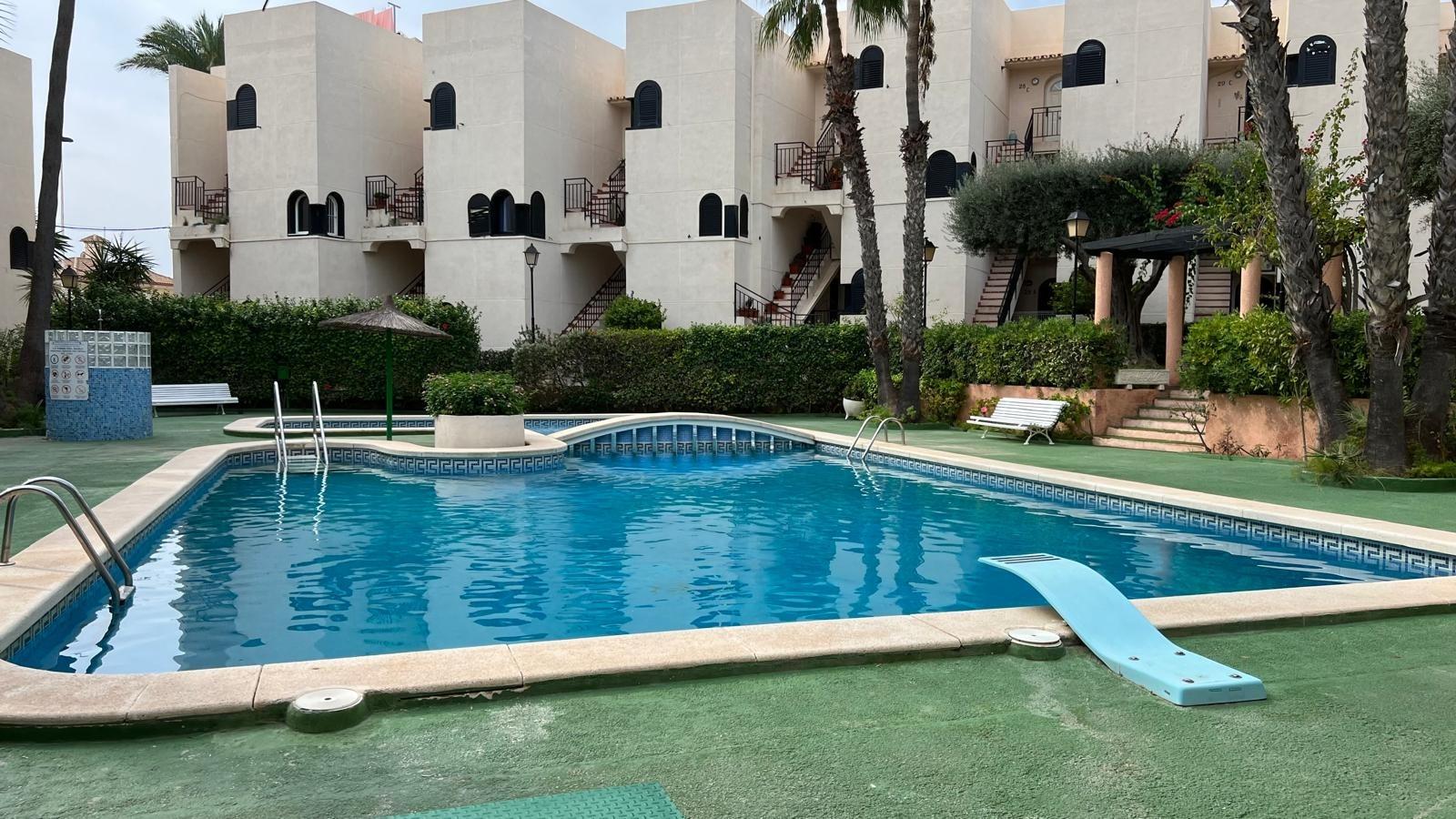 Bedroom in apartment for sale in Torrevieja