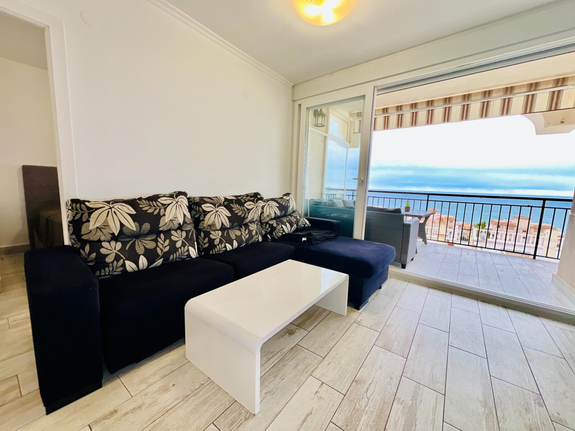 Bedroom in apartment for sale in Torrevieja
