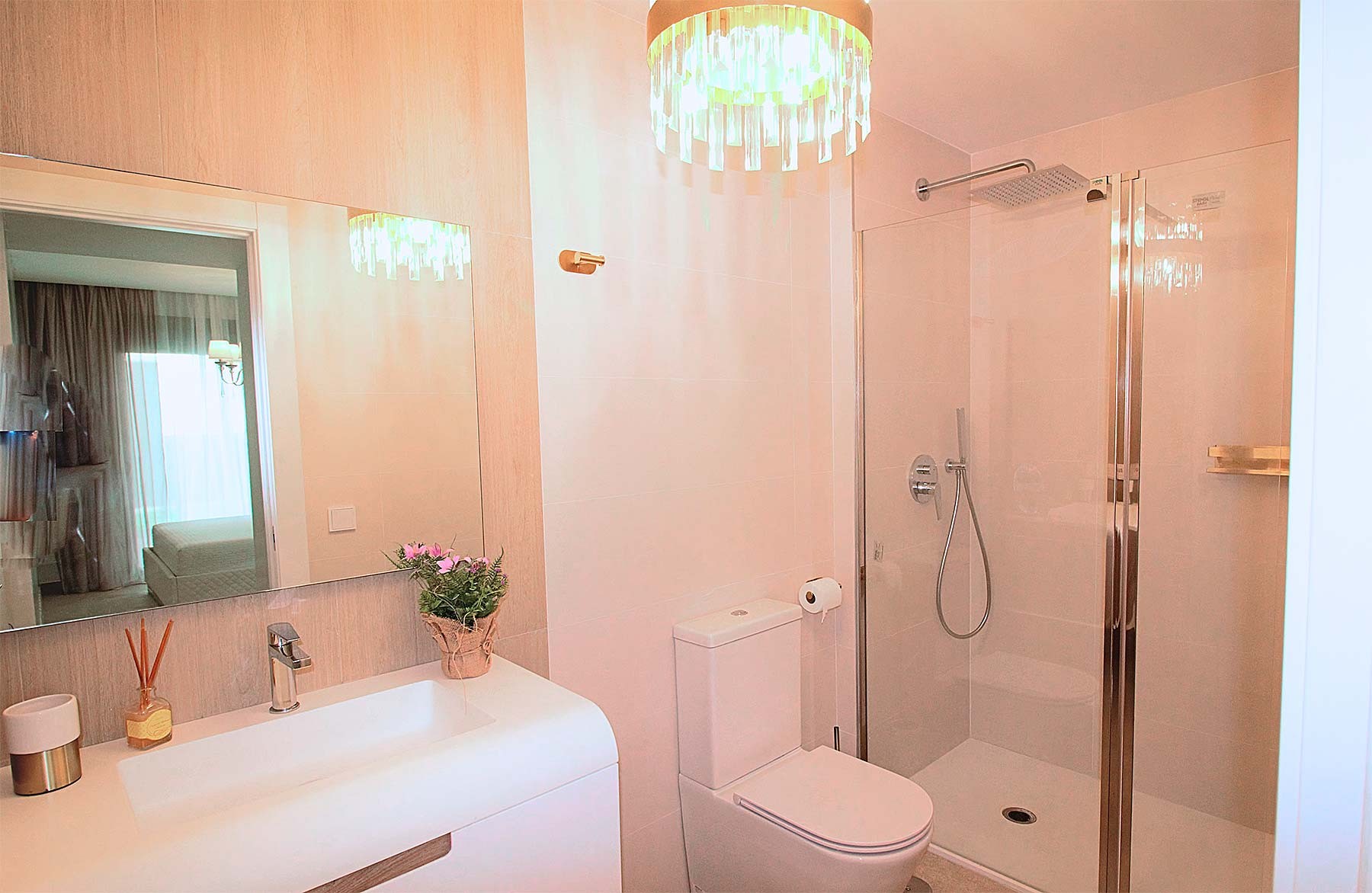 Master bedroom in apartment for sale in Santa Pola