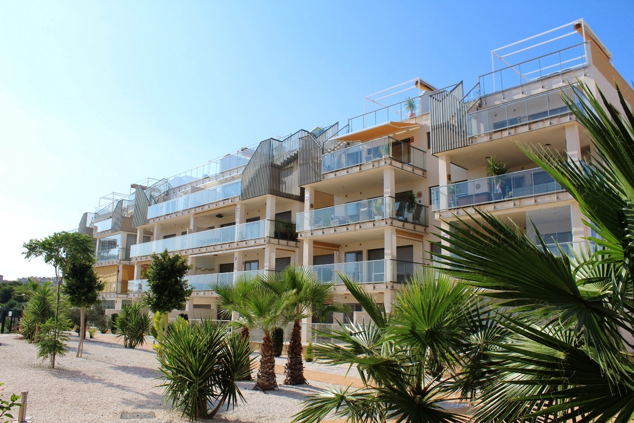 Bedroom in apartment for sale in Villamartin