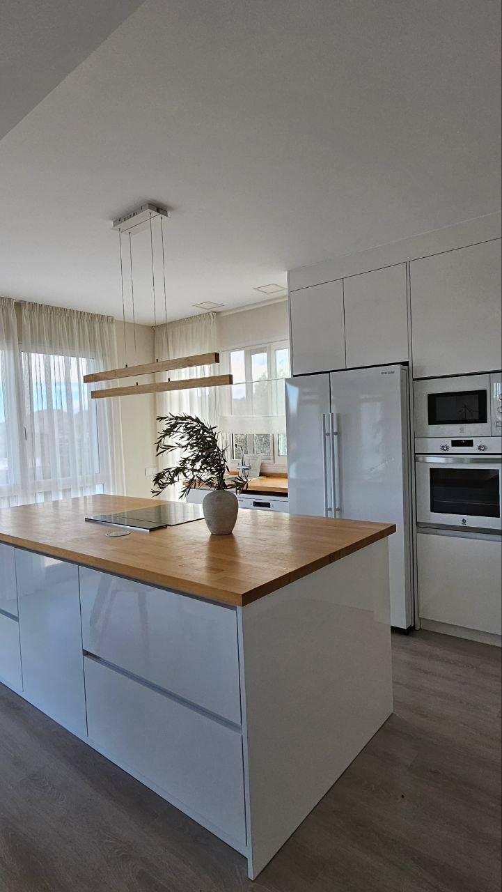 Bathroom in villa for sale in Orihuela