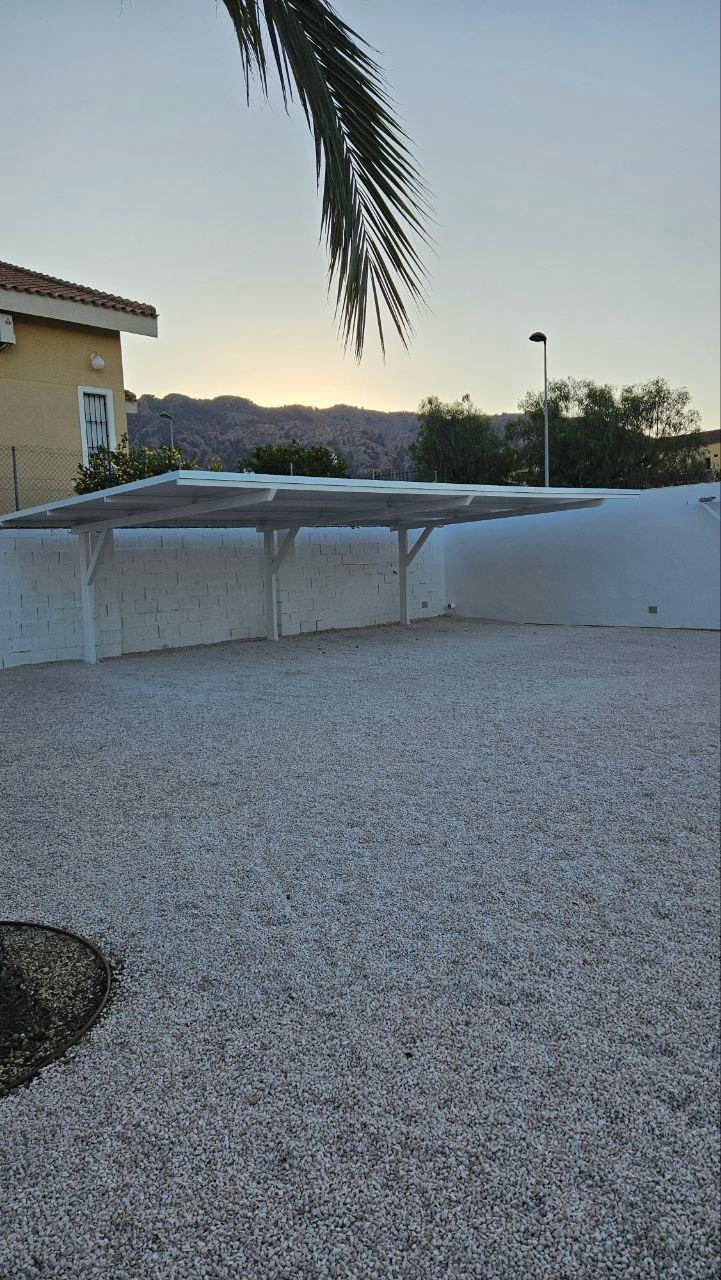 Terrace in villa for sale in Orihuela