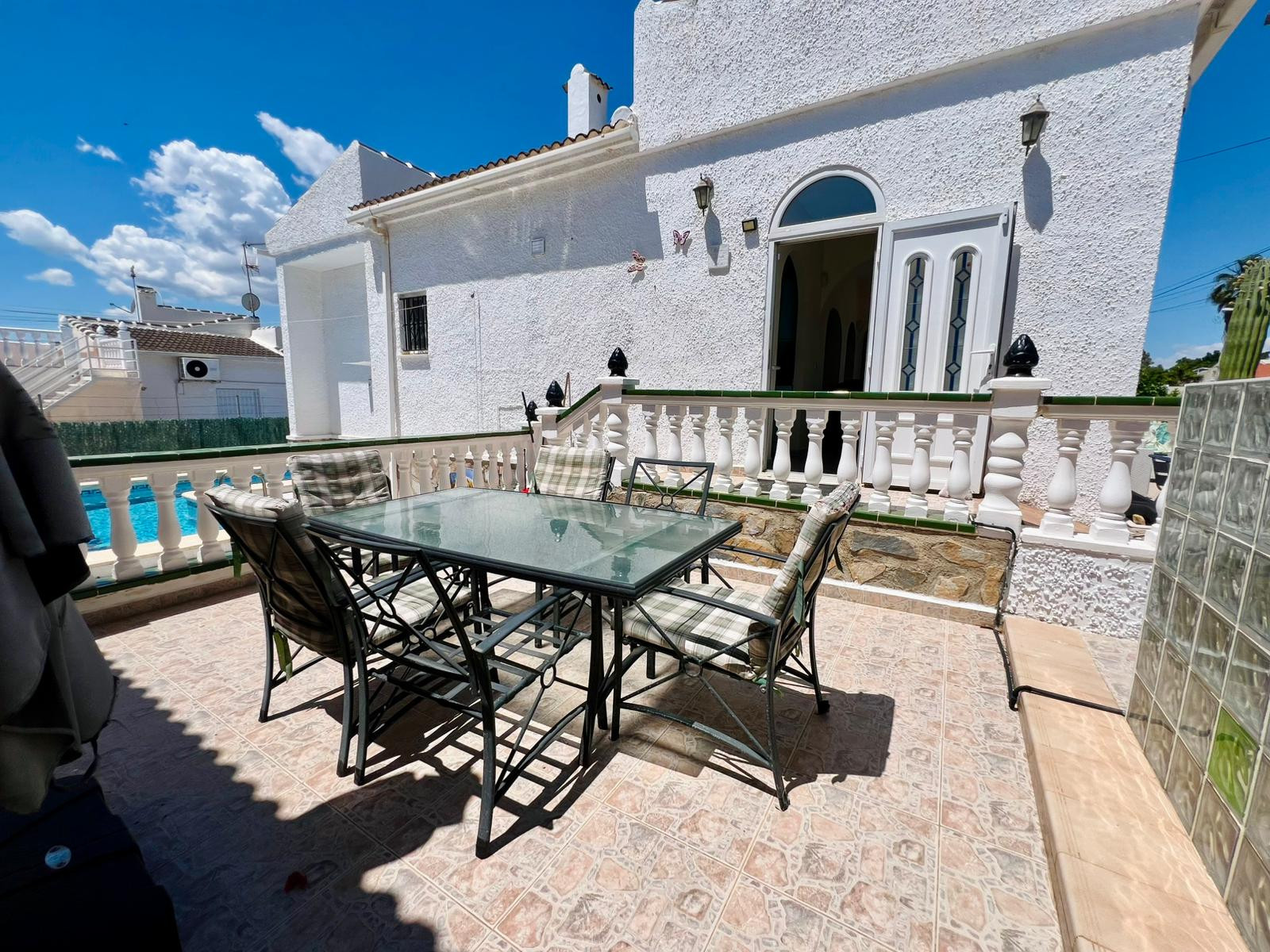 Exterior view in terraced for sale in Torrevieja