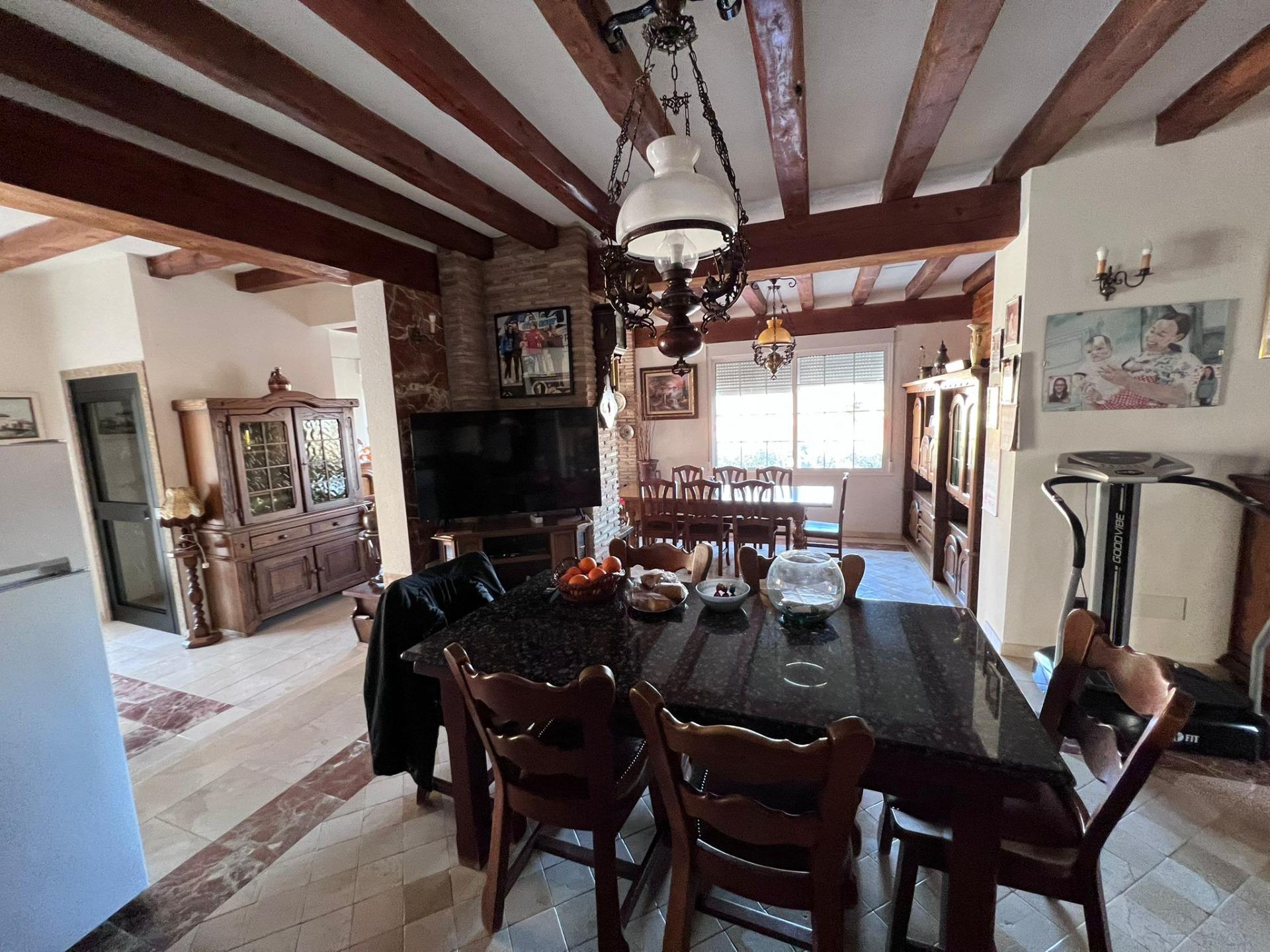 Pool area in villa for sale in Orihuela