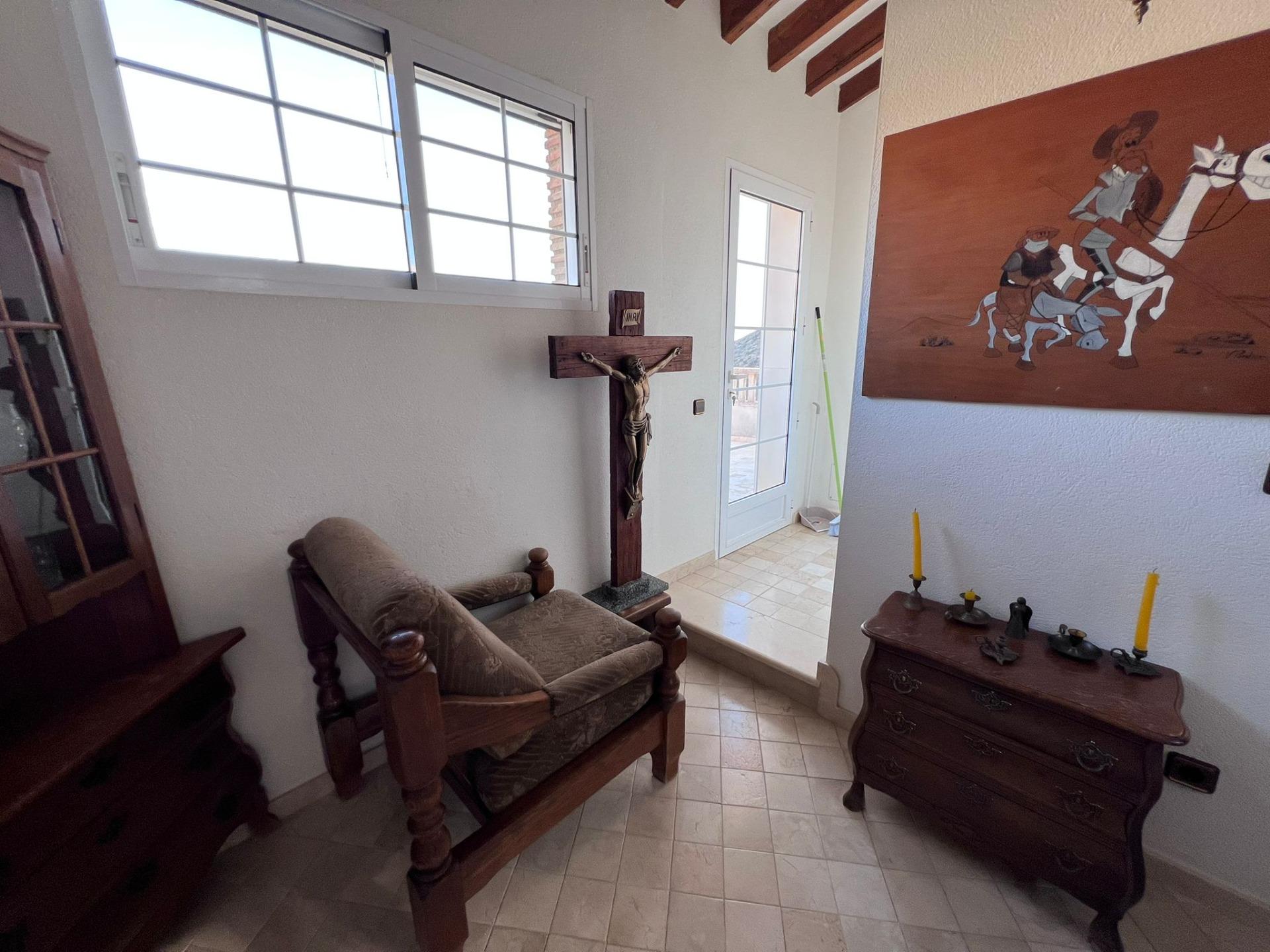 Master bedroom in villa for sale in Orihuela