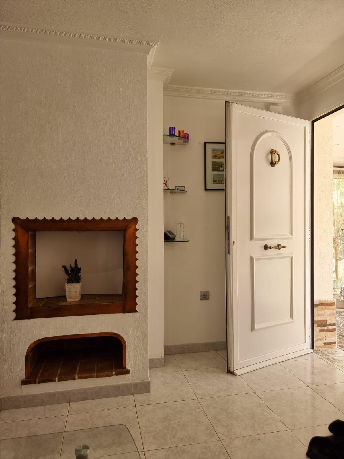 Living room in apartment for sale in Torrevieja