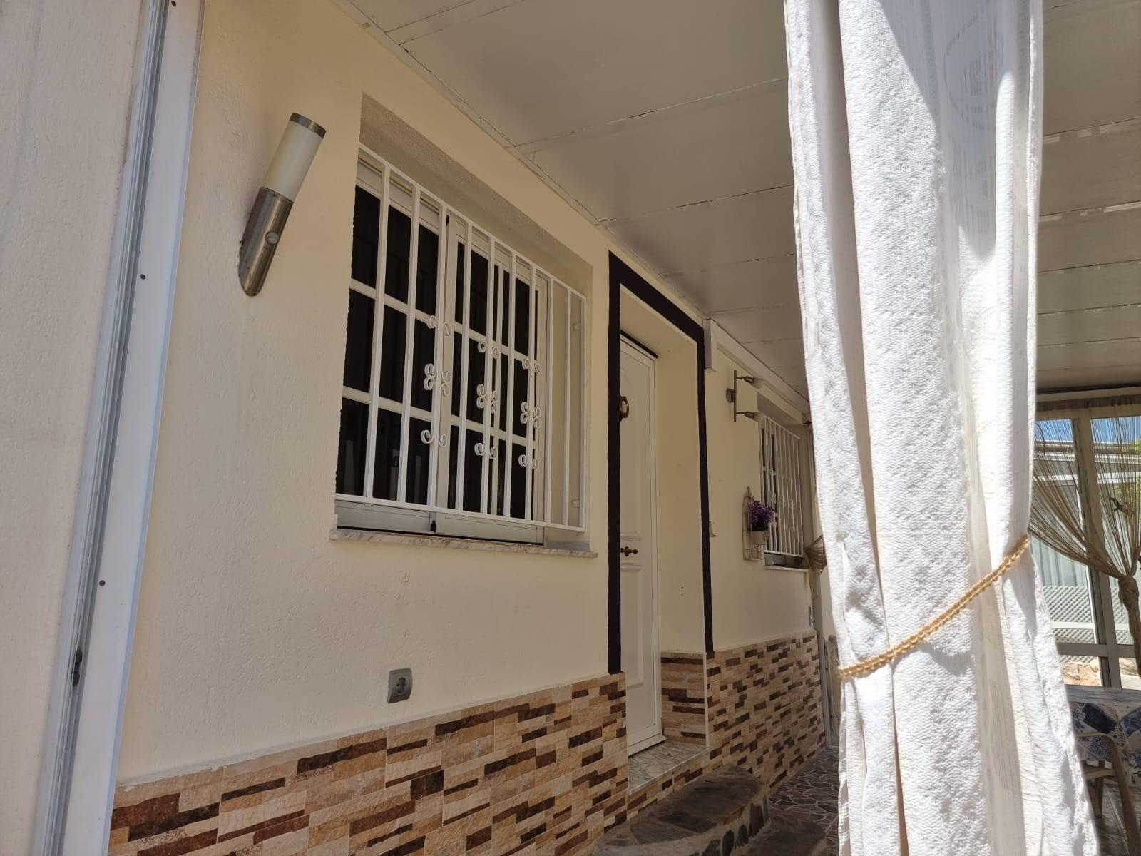 Master bedroom in apartment for sale in Torrevieja