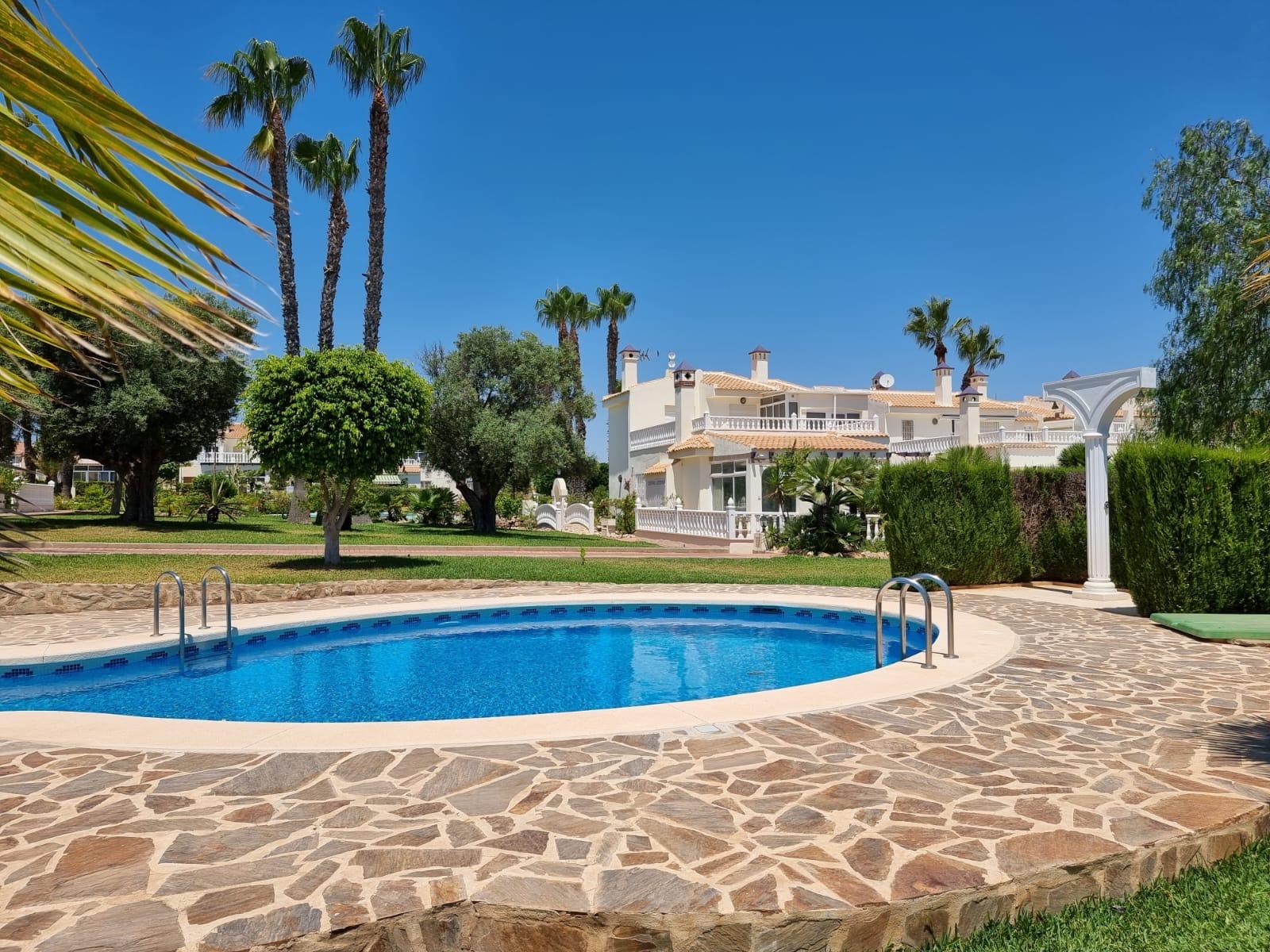 Terrace in apartment for sale in Torrevieja
