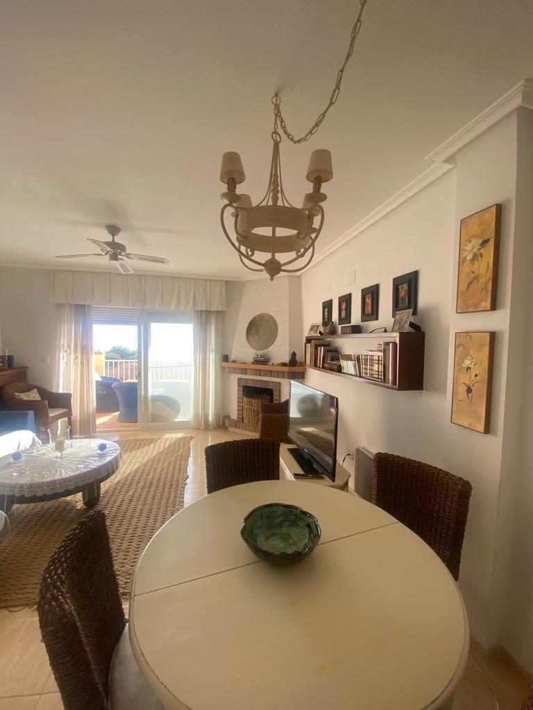 We are happy to present this fantastic duplex located in the prestigious Aguamarina development, rig