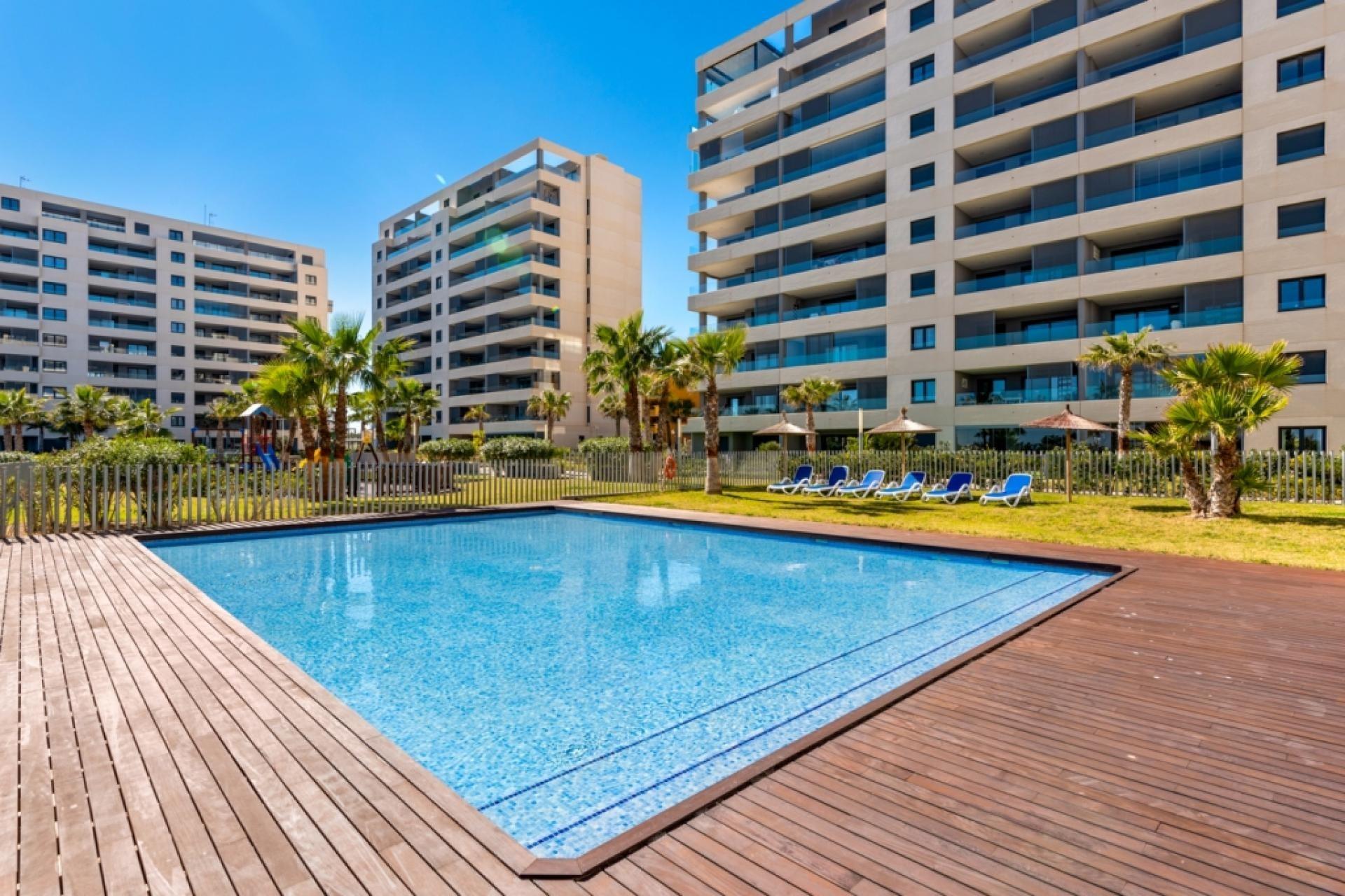 Master bedroom in penthouse for sale in Torrevieja